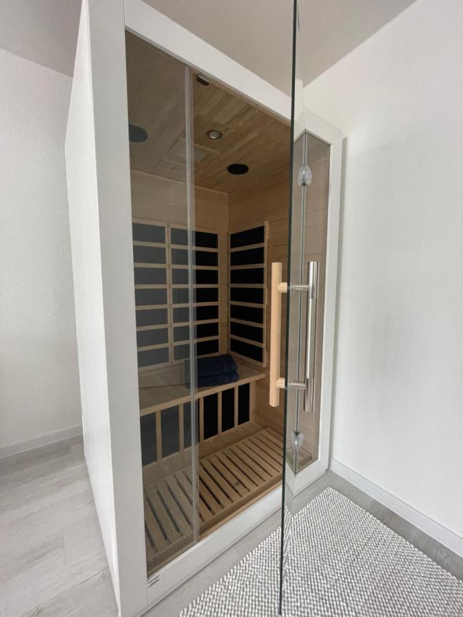 Luxus Apartment Am Fremersberg - Zentral - Mit Sauna & Badewanne Баден-Баден Экстерьер фото